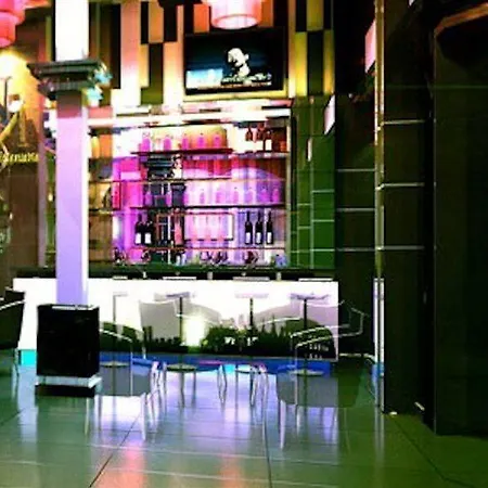 Nana Hotel Bangkok-3