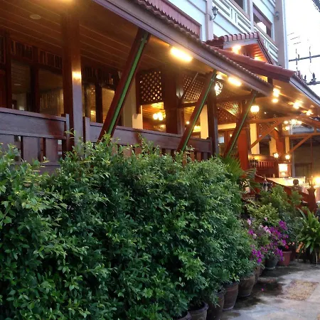 Riverfront Hotel Mukdahan-3