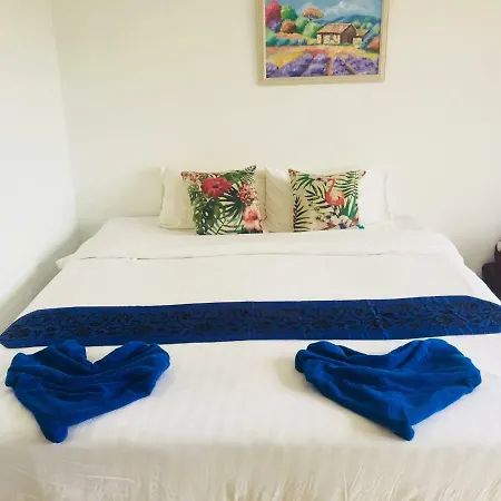 Green Leaf Guesthouse-2