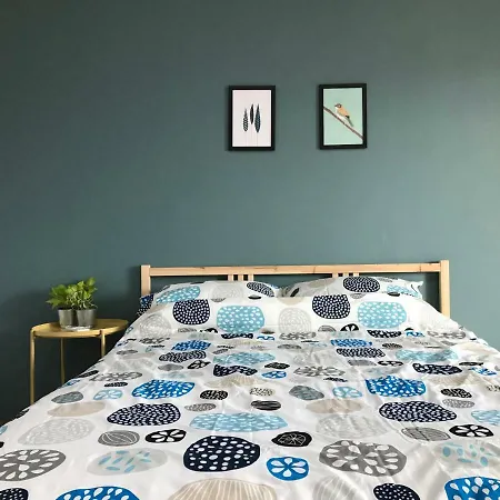 Hug House-2