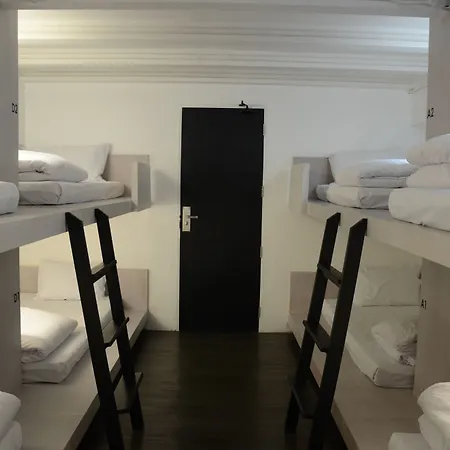 3 Howw Hostel At Sukhumvit 21-3
