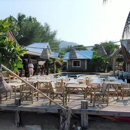 Lanta New Coconut Bungalow-3