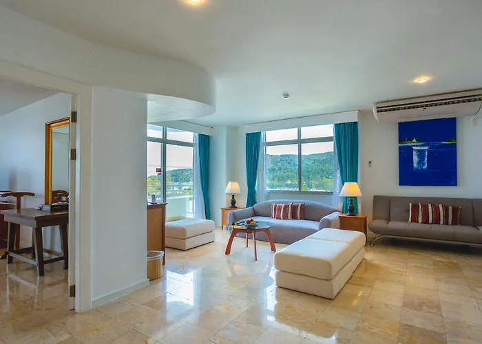 Waterfront Suites Phuket By Centara Karon