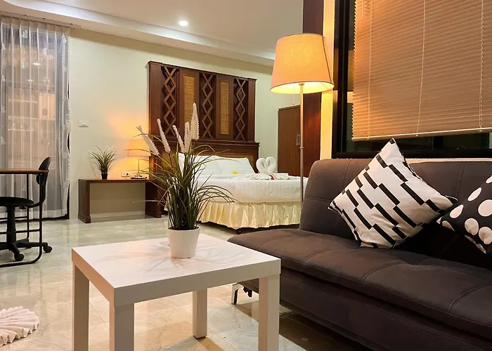 Golden Hill Resort Wok Tum