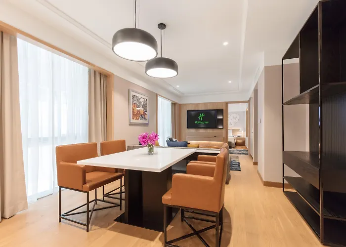Holiday Inn By Ihg