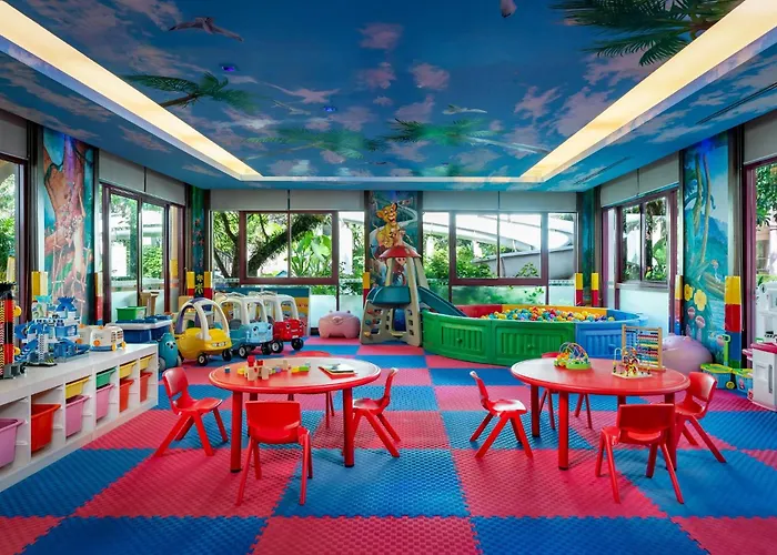 Centara Grand Beach Resort Phuket Karon