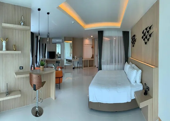 Par Phuket Sha Plus