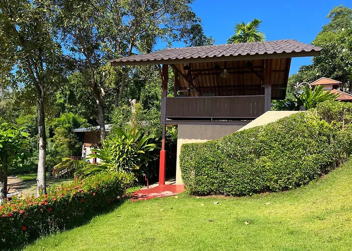 Koh Mak Buri Hut Natural Resort