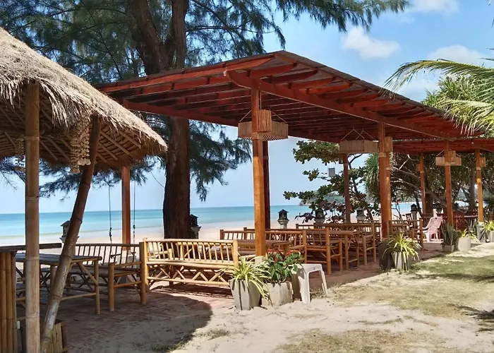 Lanta Villa Resort