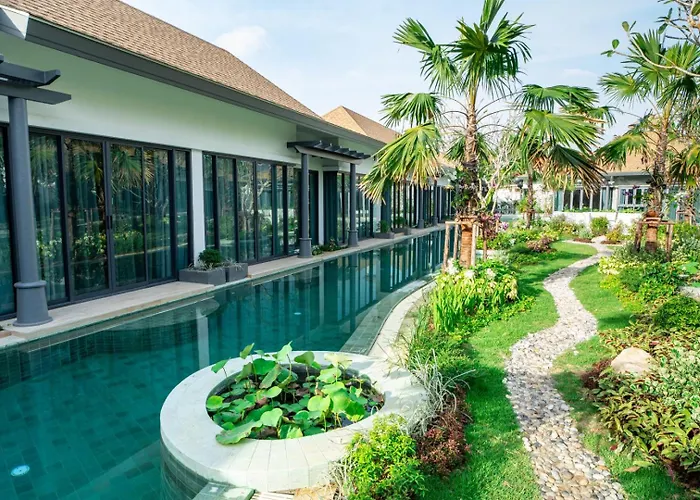 Tajh Pool Villas Chalong