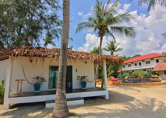 Sarana Bungalows (Adults Only)