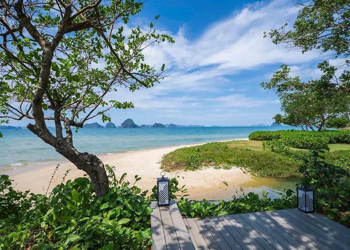Banyan Tree Krabi Hotel Tub Kaek Beach