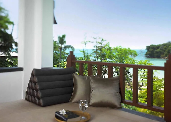 Nakamanda Resort And Spa Klong Muang Beach