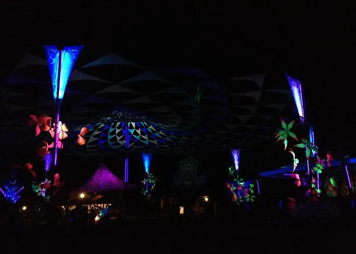 Mac'S Bay Resort