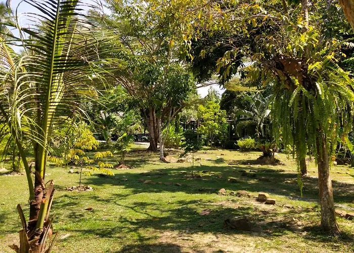 Baan Bua Cottage Ko Kut