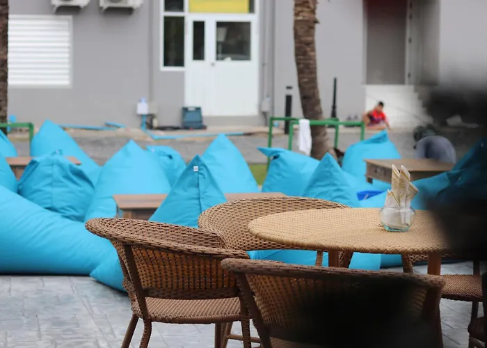 Panphuree Residence Nai Yang Beach