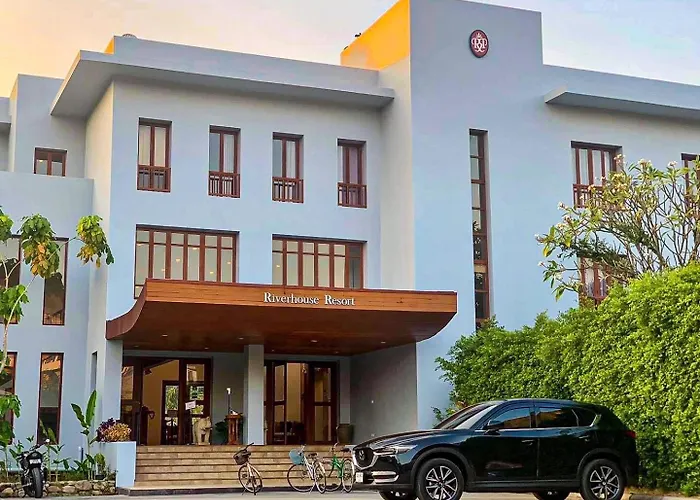 Riverhouse Resort