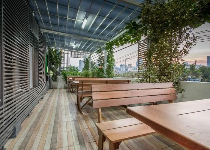 Cozy At 9 And Kitchen