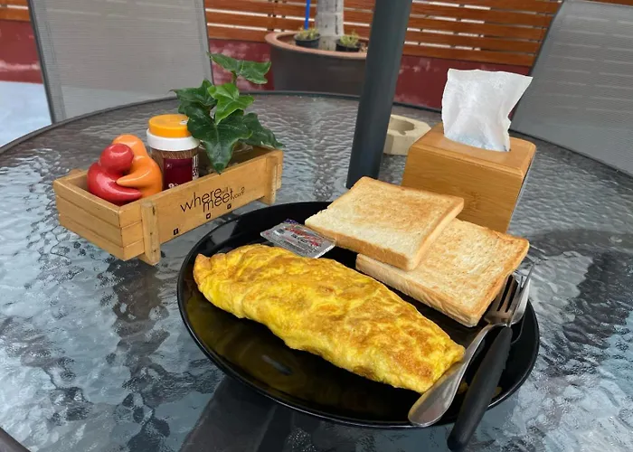 Pandora Cafe