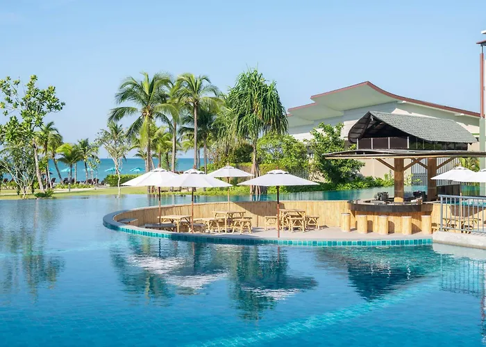 Le Meridien Khao Lak Resort & Spa