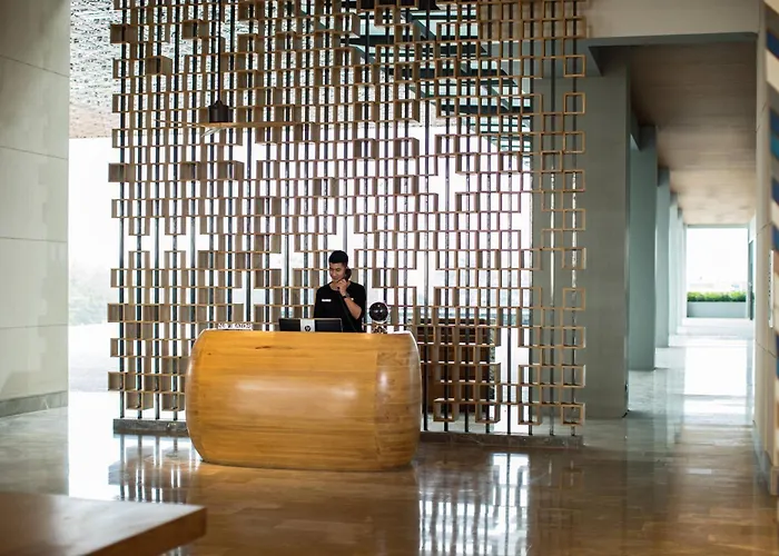 Renaissance Pattaya Resort & Spa Na Chom Thian