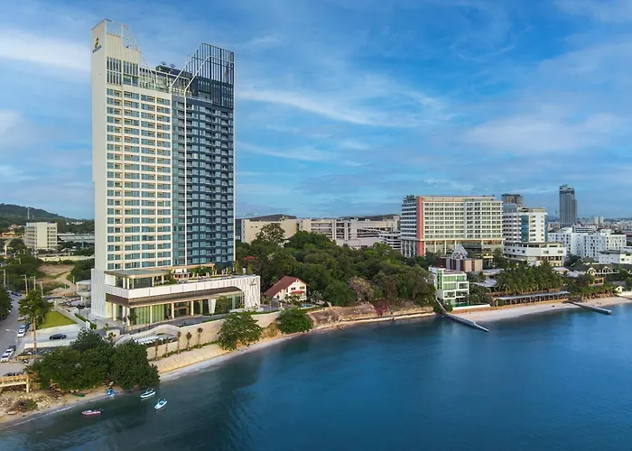 S Sriracha Hotel & Residence