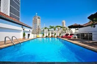 Admiral Suites