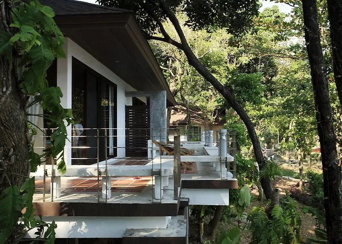 Baan Krating Phuket Resort Naiharn-Sha Plus Nai Harn