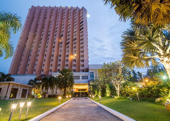 Golden Beach Cha-Am Hotel