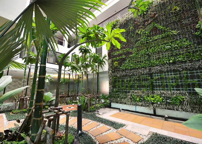Buri Sriphu Hotel