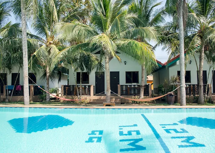 Dolphin Bay Beach Resort Sam Roi Yot