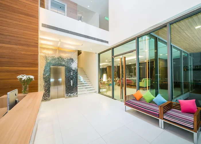 Seven Zea Chic Hotel