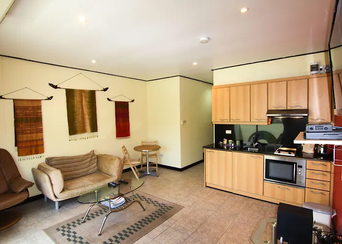 Angus O'Tool'S Guesthouse Karon