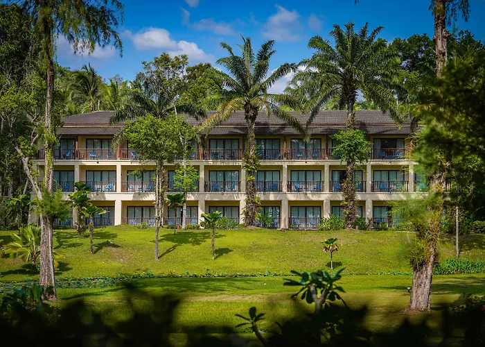 Dusit Thani Krabi Beach Resort Klong Muang Beach