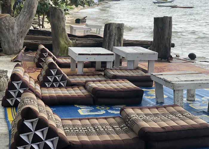 Haad Chao Phao Resort