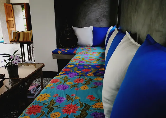 Hotel The Umbrella House Strand Kamala