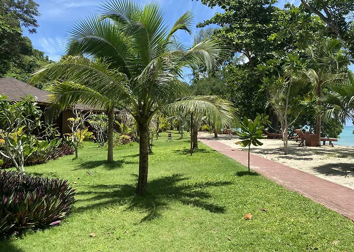Mali Kradan Hotel