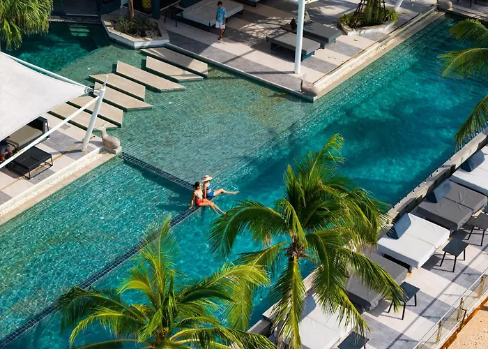 Hotel Tide Phuket Beachfront