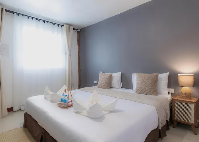 Phi Phi Cozy Seafront Resort