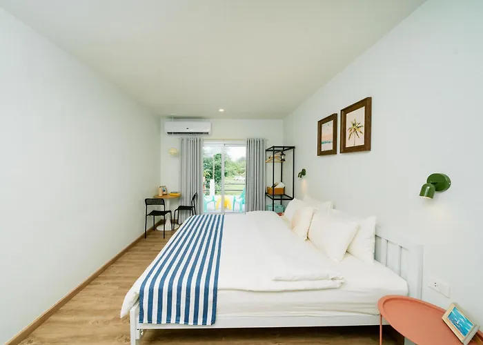 Nautical Home & Seashell House B&B Khao Lak