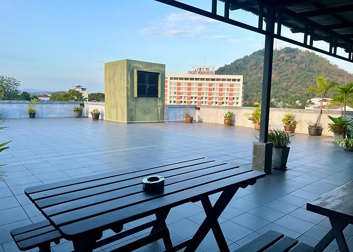 Ritsurin Boutique Hotel - โรงแรมริทสุริน บูติค Phuket