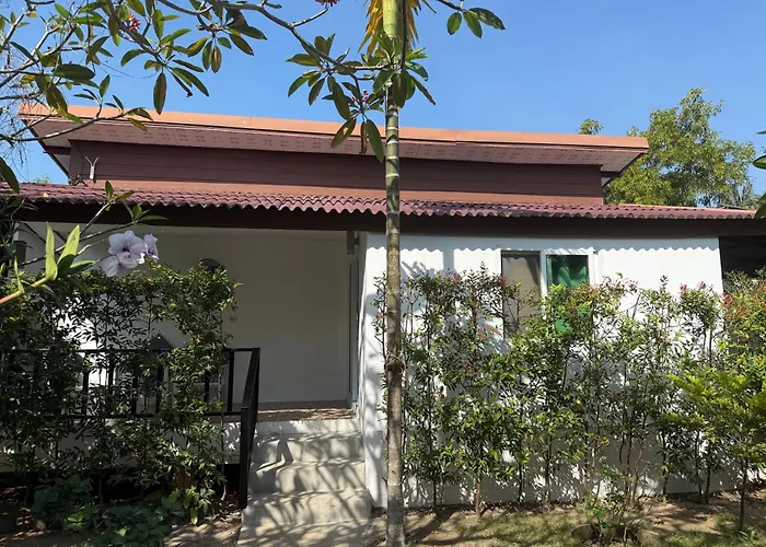 CheeVa Beach Resort Baan Tai