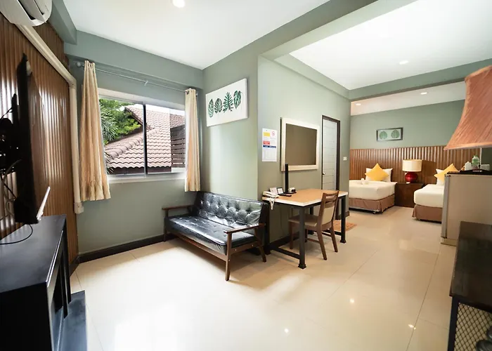 The Palm Hotel Salaya