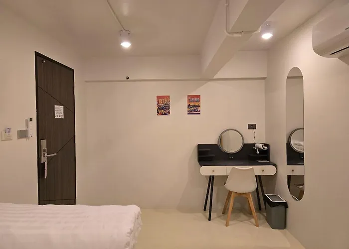 Tuk Tuk Hostel