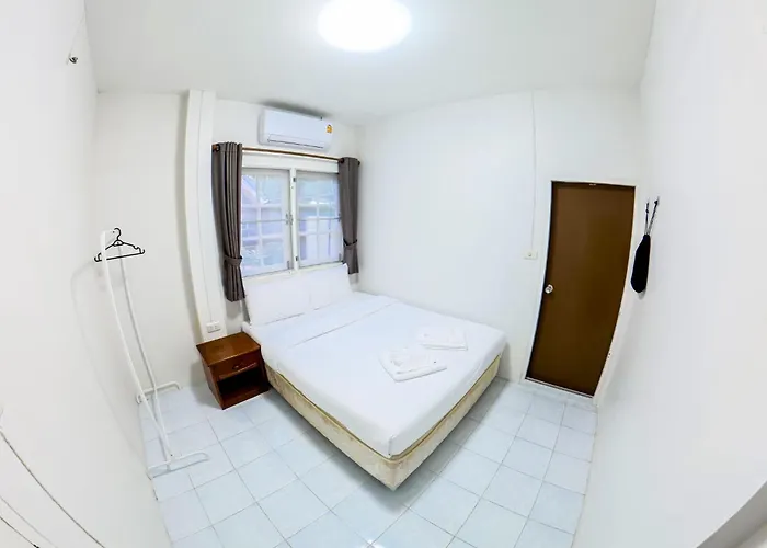 Luna Hut Resort Hua Hin