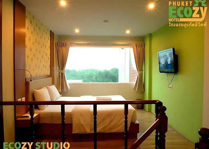 Phuket Ecozy Hotel