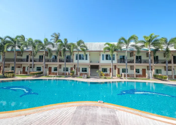 The Green Beach Resort