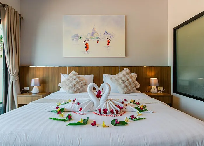 Happy Eight Resort Nai Harn