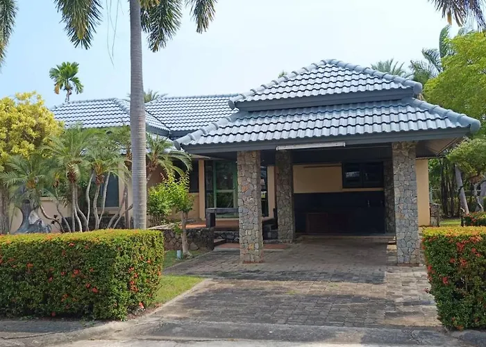 Rockgarden Beach Resort Mae Phim
