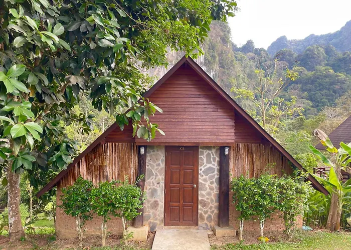 Cliff And River Jungle Resort ภูผาและลำธารรีสอร์ท